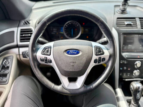 2011 Ford Explorer XLT