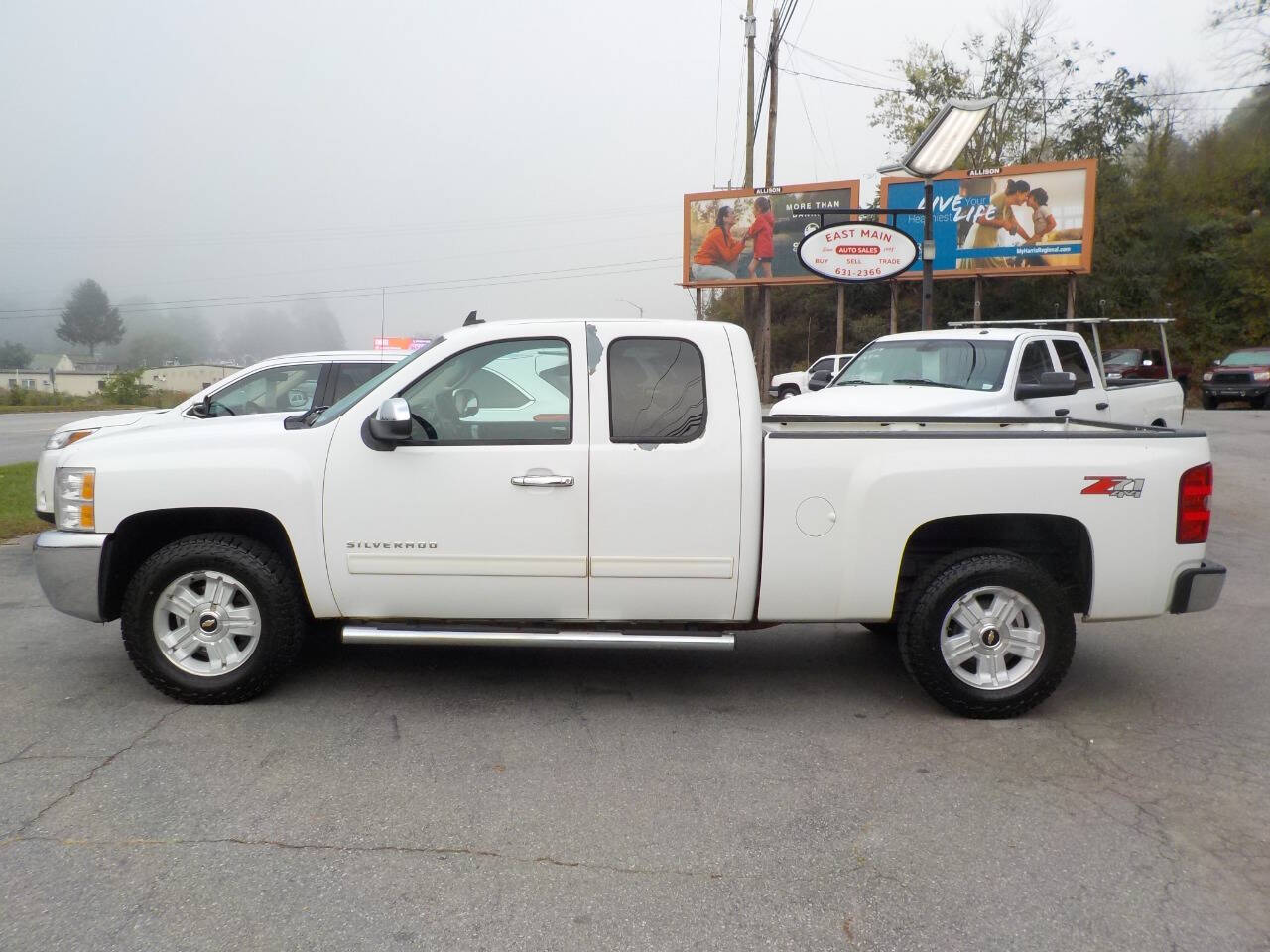 2013-chevrolet-silverado-1500-lt-4x4-4dr-extended-cab-6-5-ft-sb.jpg