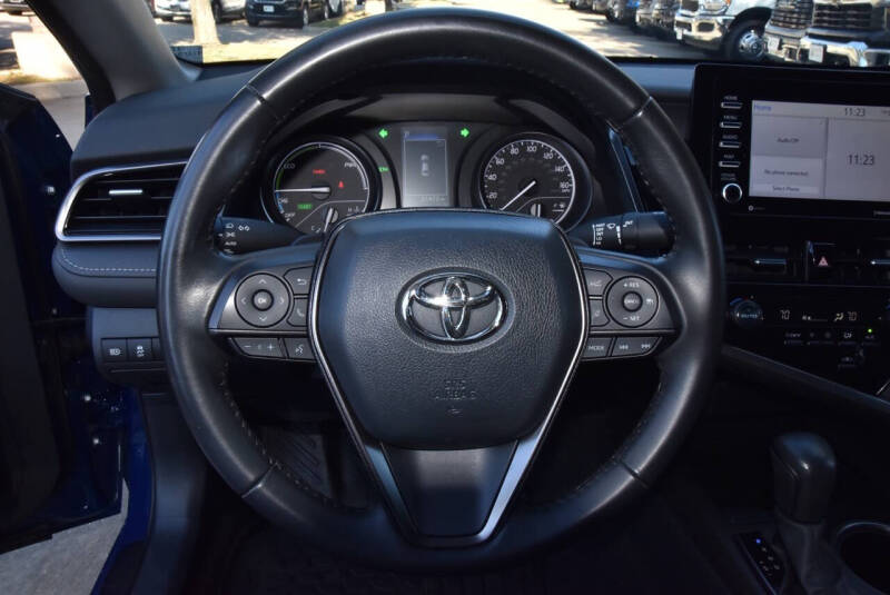 2024 Toyota Camry Hybrid SE