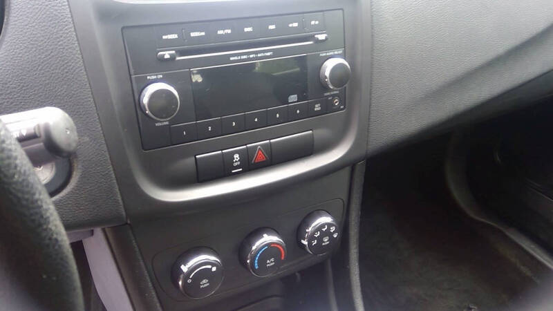 2013 Dodge Avenger SE