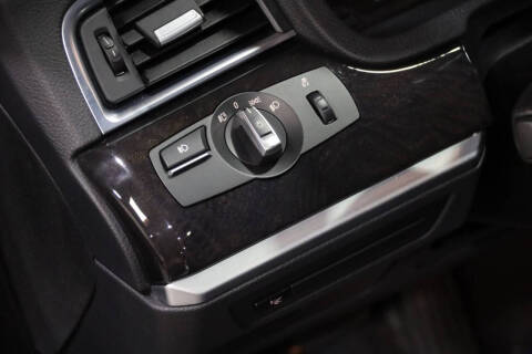 2013 BMW 5 Series 550i xDrive Gran Turismo