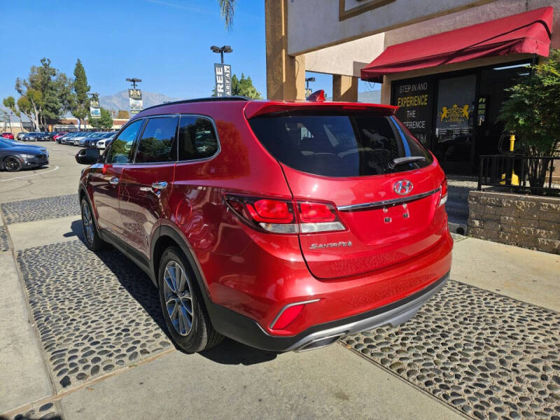 2018 Hyundai Santa Fe SE