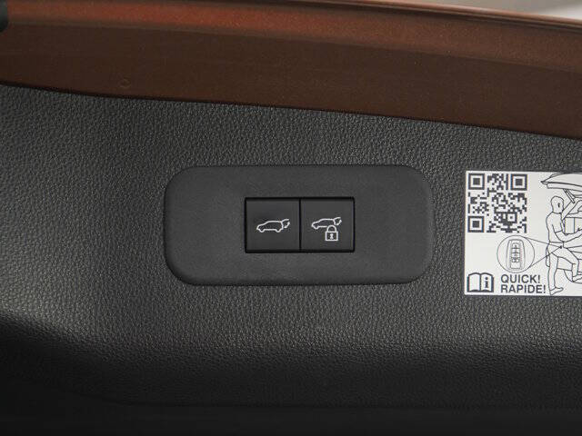 2025 Toyota Crown Signia Limited