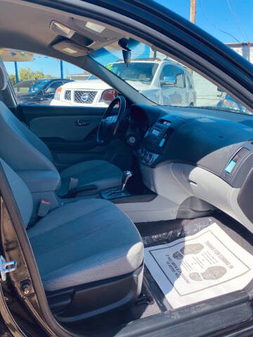 2010 Hyundai Elantra Blue