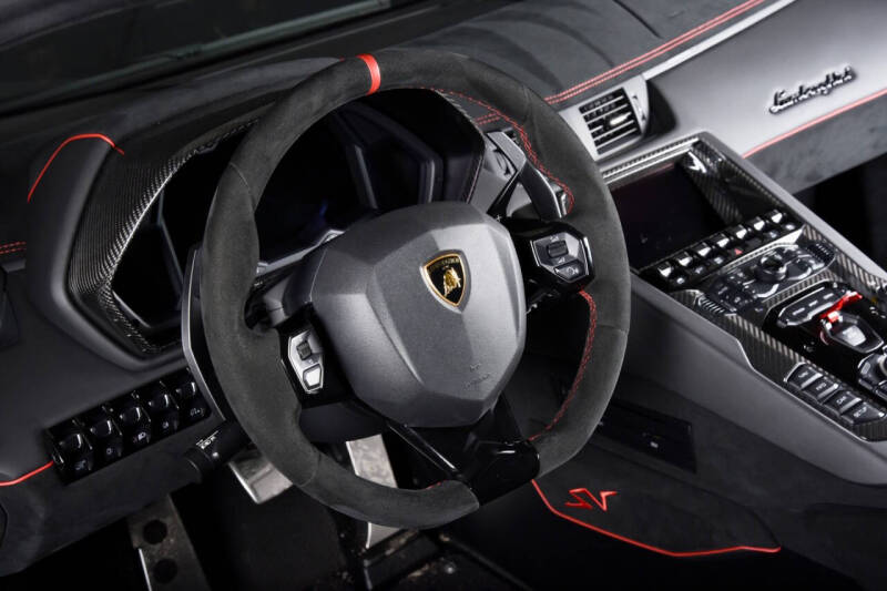 2016 Lamborghini Aventador LP 750-4 SV