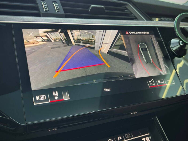 2023 Audi e-tron quattro Premium Plus