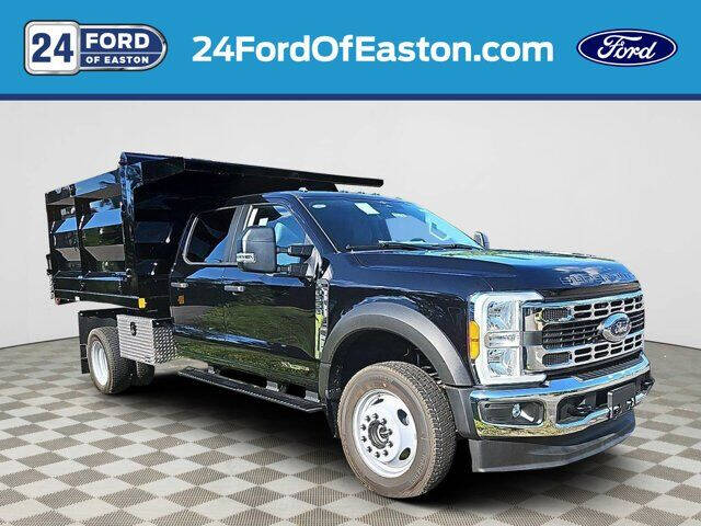 2023 Ford F-550 Super Duty Chassis Cab XL's photo