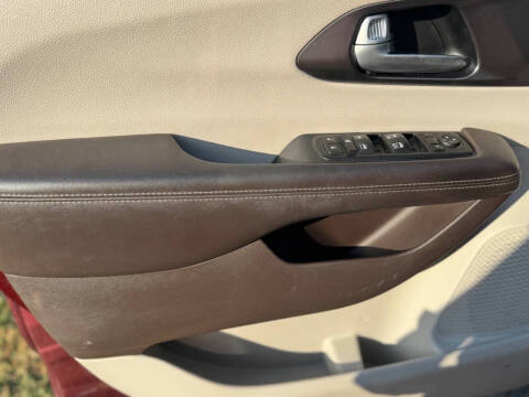 2017 Chrysler Pacifica Touring