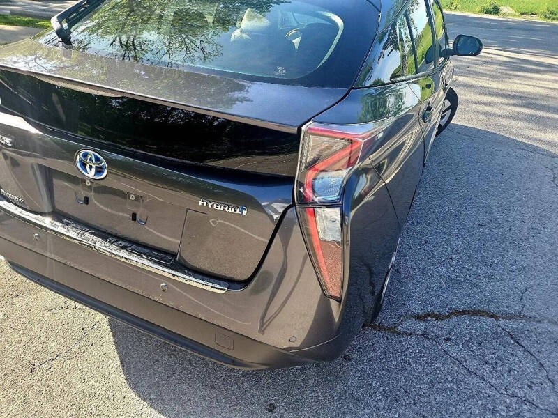 2016 Toyota Prius Three Touring