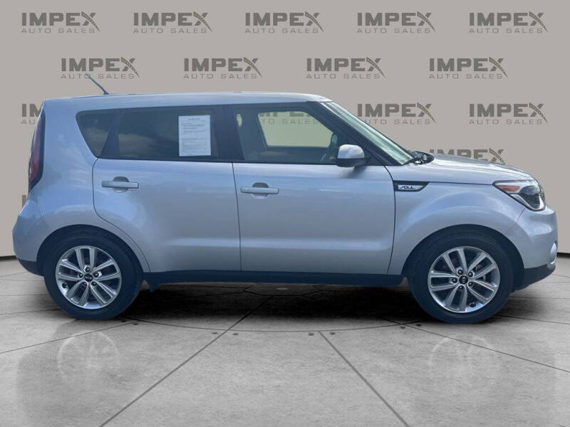 2019 Kia Soul +