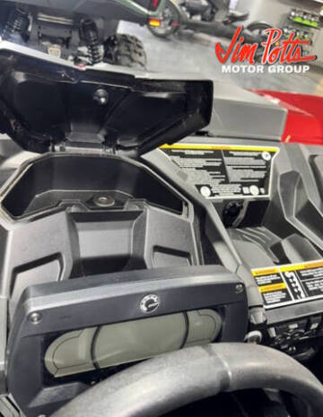 2024 Can-Am Commander Max XT