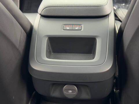 2024 Volvo S60 B5 Plus Black Edition