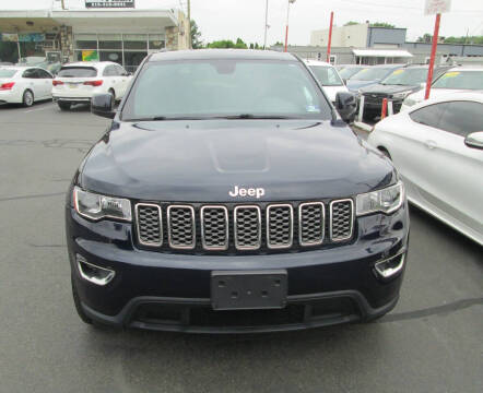 2017 Jeep Grand Cherokee Laredo E