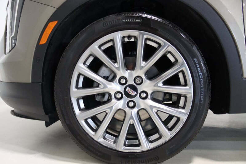 2020 Cadillac XT4 Premium Luxury