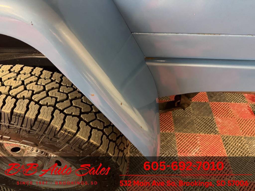 1962 Willys Jeep Pickup 43