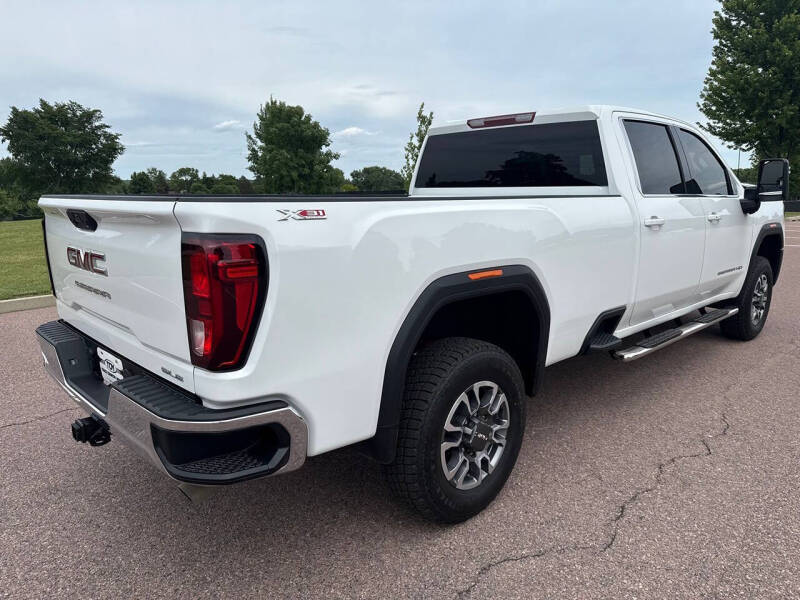 2025 GMC Sierra 3500HD SLE