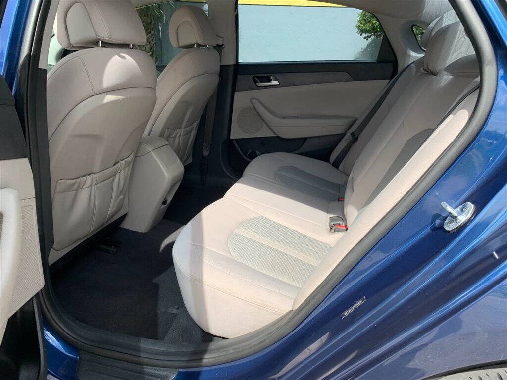 2017 Hyundai Sonata  - $0