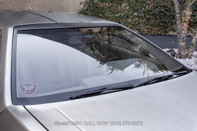 1981 DeLorean DMC-12