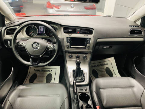 2015 Volkswagen Golf TSI S