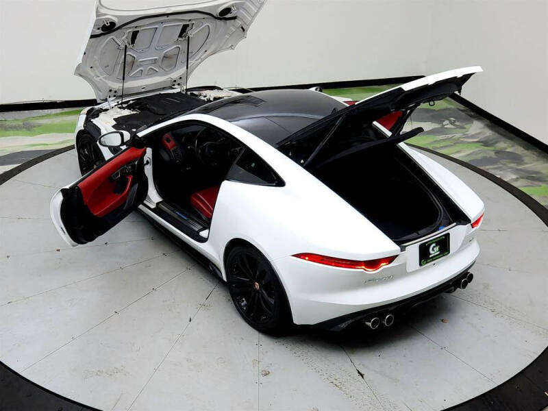 2015 Jaguar F-TYPE R