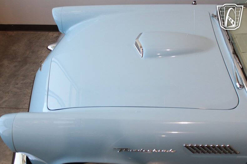 1957 Ford Thunderbird