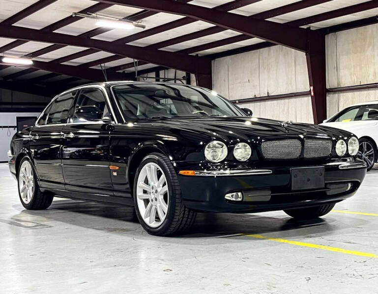 2004 Jaguar XJR