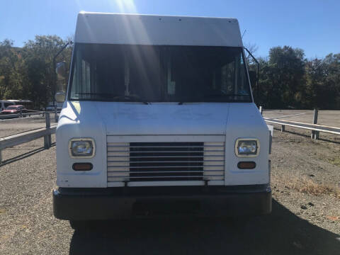 2017 Ford Stripped Chassis