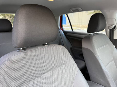 2017 Volkswagen Golf TSI S