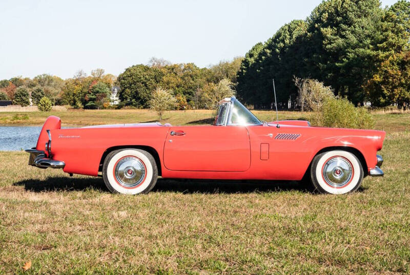 1956 Ford Thunderbird