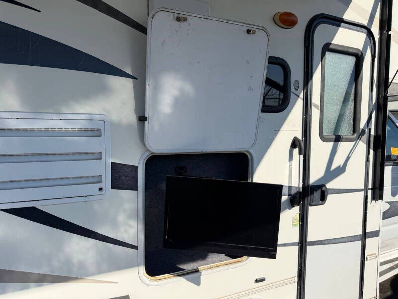 2013 Ford E-Series E-350 SD