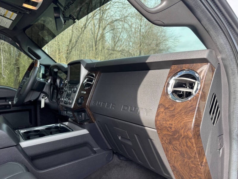 2015 Ford F-250 Super Duty Platinum