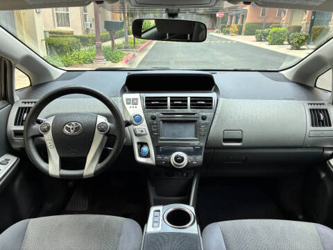 2014 Toyota Prius v Three