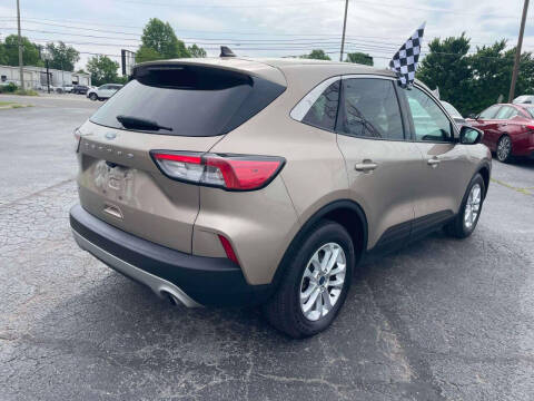 2021 Ford Escape SE