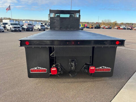 2013 Freightliner 108 SD