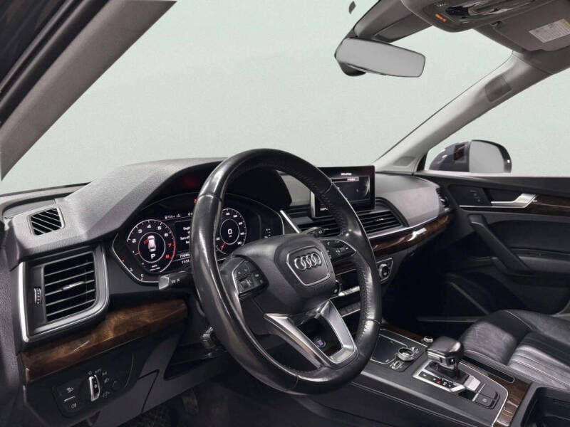 2018 Audi Q5 2.0T quattro Premium Plus