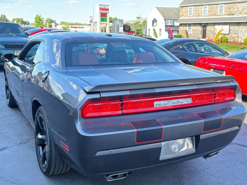 2013 Dodge Challenger R/T Plus