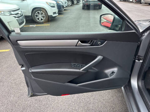 2015 Volkswagen Passat 1.8T Limited Edition