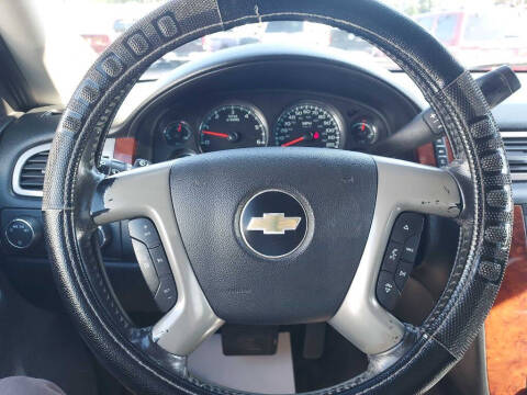 2011 Chevrolet Suburban LT