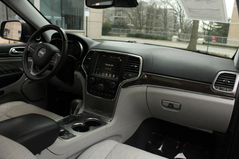 2017 Jeep Grand Cherokee Summit