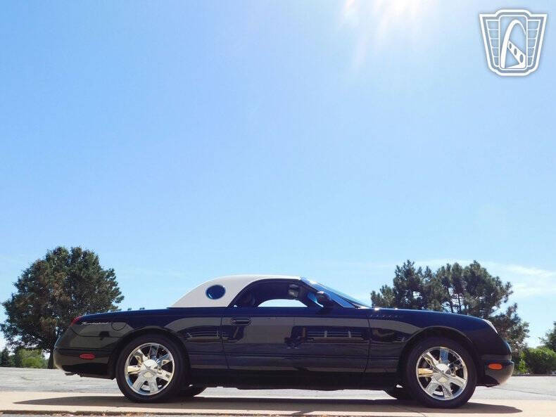 2002 Ford Thunderbird Deluxe
