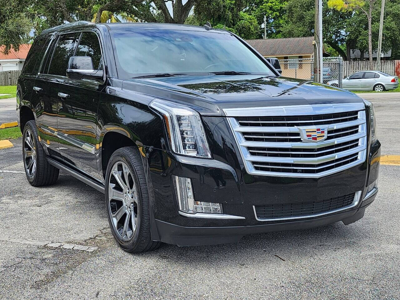 2015 CADILLAC Escalade SUV / Crossover - $36,995