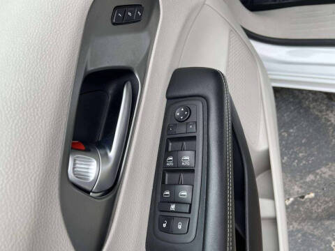 2021 Chrysler Pacifica Touring L