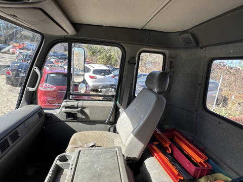 2001 UD Trucks UD2300