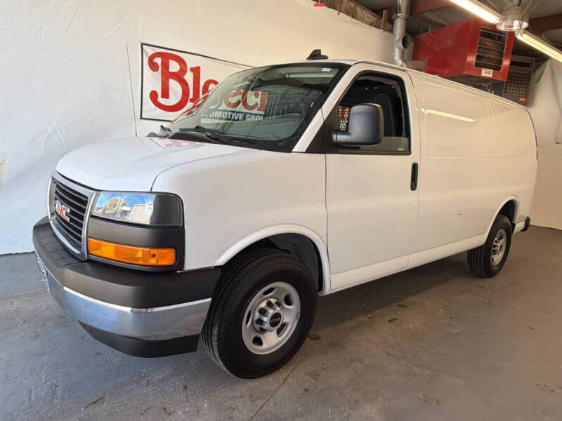 2024 GMC Savana 2500