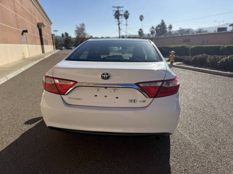 2017 Toyota Camry Hybrid LE