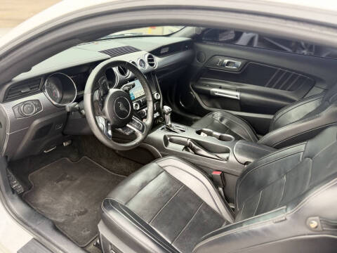 2017 Ford Mustang EcoBoost Premium