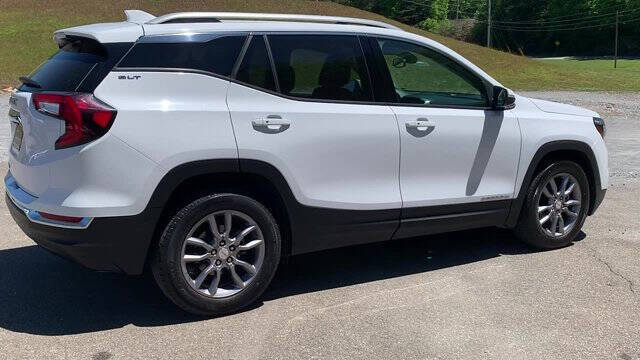 2024 GMC Terrain SLT