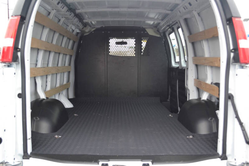 2024 GMC Savana 2500