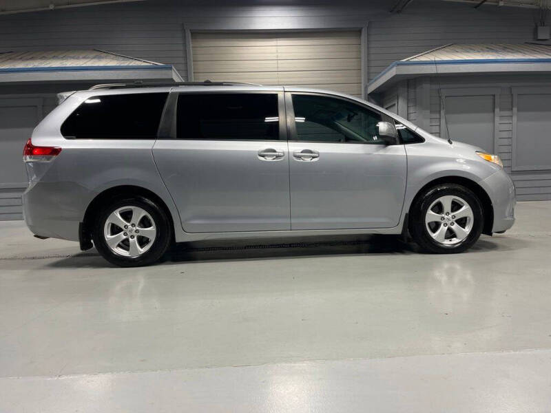 2012 Toyota Sienna