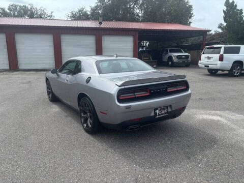 2017 Dodge Challenger SXT Plus